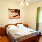 Apartment Bile - Close To The Beach, Shops, Airport *