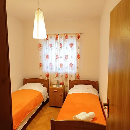 Bile - Close To The Beach, Shops, Airport
