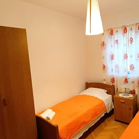 公寓 Bile - Close To The Beach, Shops, Airport Kaštela