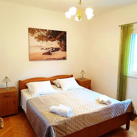 公寓 Bile - Close To The Beach, Shops, Airport *
