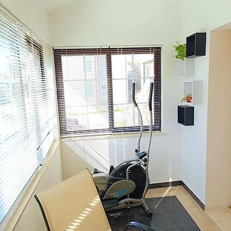 公寓 Bile - Close To The Beach, Shops, Airport Kaštela