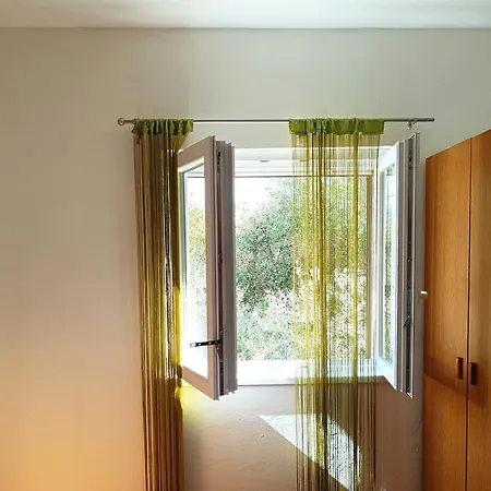 Bile - Close To The Beach, Shops, Airport
