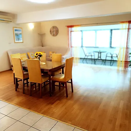 Bile - Close To The Beach, Shops, Airport * Kastela