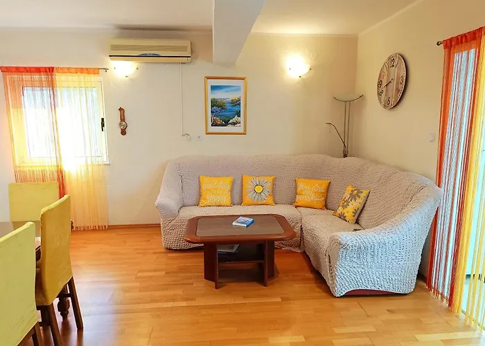 公寓 Bile - Close To The Beach, Shops, Airport Kaštela